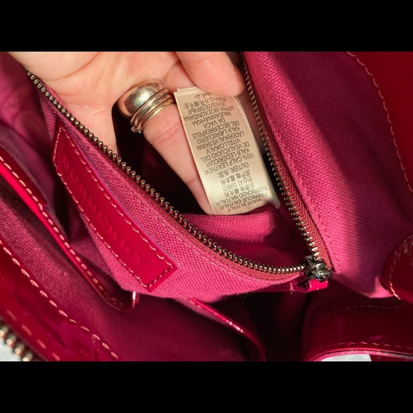 Authentic BURBERRY Handbag/Crossbody - Picture 6 of 8